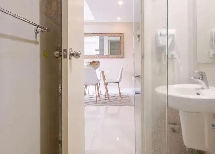 Sabrina'scrib 2br By Azure Residences Near International Airport