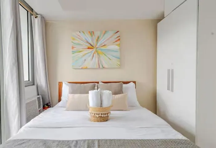 Sabrina'scrib 2br By Azure Residences Near International Airport *