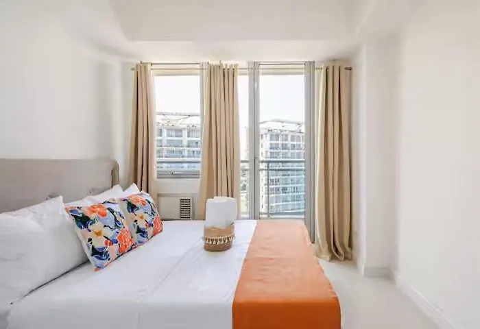 Sabrina'scrib 2br By Azure Residences Near International Airport * Manila